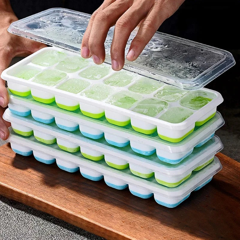 Silicone Ice Cube Tray with Lid – 14 Square Cubes